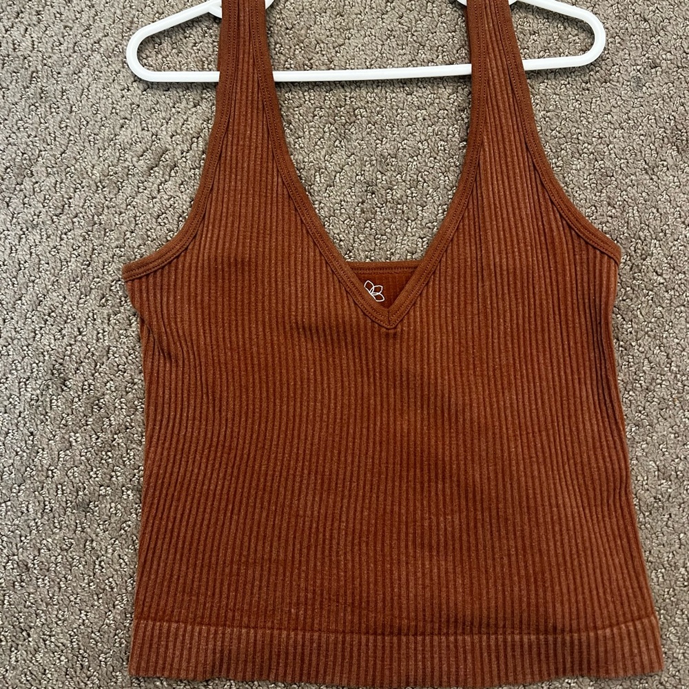 brown tank top